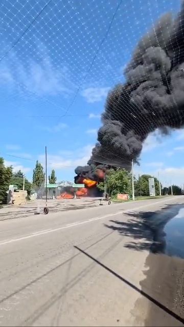 🔴Очередная АЗС на бывшей Окраїне.🔥🔴 смотреть онлайн