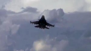 Су-34 уничтожил склад беспилотников ВСУ. Лучшее видео из зоны СВО