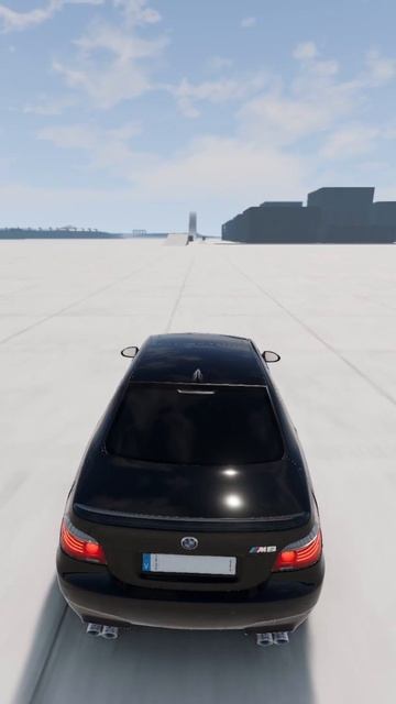 BMW М5 Е60 против КАМАЗа
