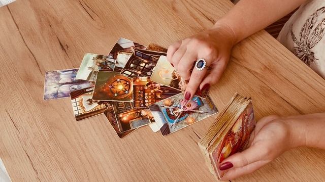 Игры, в которые играют люди...Какие мысли о вас не дают покоя вашему окружению! смотреть онлайн