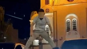 Суд назначил 14 суток ареста двум жителям Краснодара, которые сняли видео со шпагатом на фоне храма.