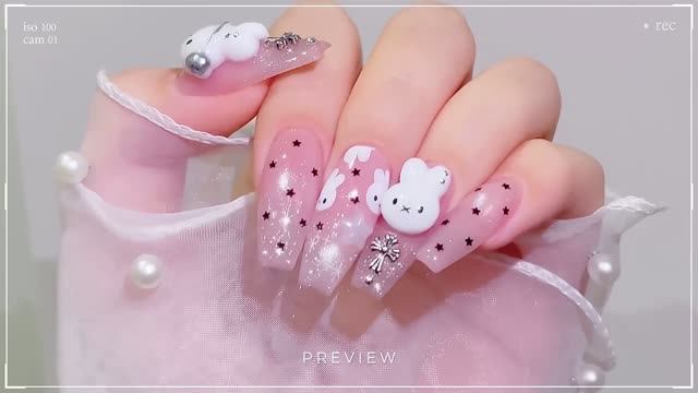 shuninail Хипстерские ногти в стиле Миффи!🐰🎧 Звездочки на серебристом магнитном геле!