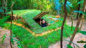 Она в одиночку вырыла себе подземный рай в джунглях! 🌴🏡😱