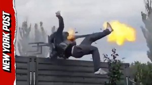 Российский солдат выпал из турели вертолета во время учений: вирусное видео