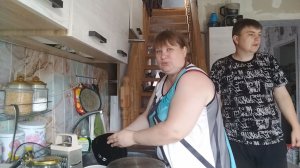 ПРОСТАЯ ЖИЗНЬ 45 //ПОМЫЛА ПОСУДУ// ХОТЕЛА ПРИГОТОВИТЬ ВАФЛИ НО УВЫ//