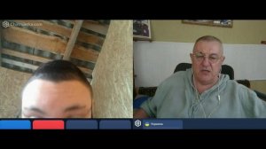 С виду Знайка по факту Колобок. Побежал за «старшим братом»
