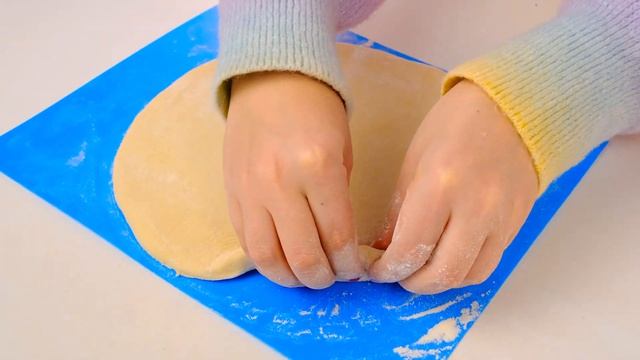 Кулинарный Челлендж# Уэнсдей против Энид Синклер от Fun Teen смотреть онлайн
