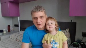 Живём в долгах, многодетная семья...