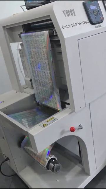 Лазерная печать материалов на цифровом принтере этикеток Vorey VP320C