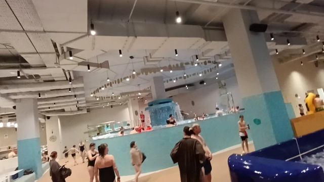 г. Хабаровск т/ц Броско Молл, аквапарк Volna