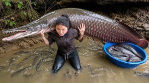 Рыбалка в диком пруду и сбор ароматных корений для продажи. Дуонг. Жизнь во Вьетнаме