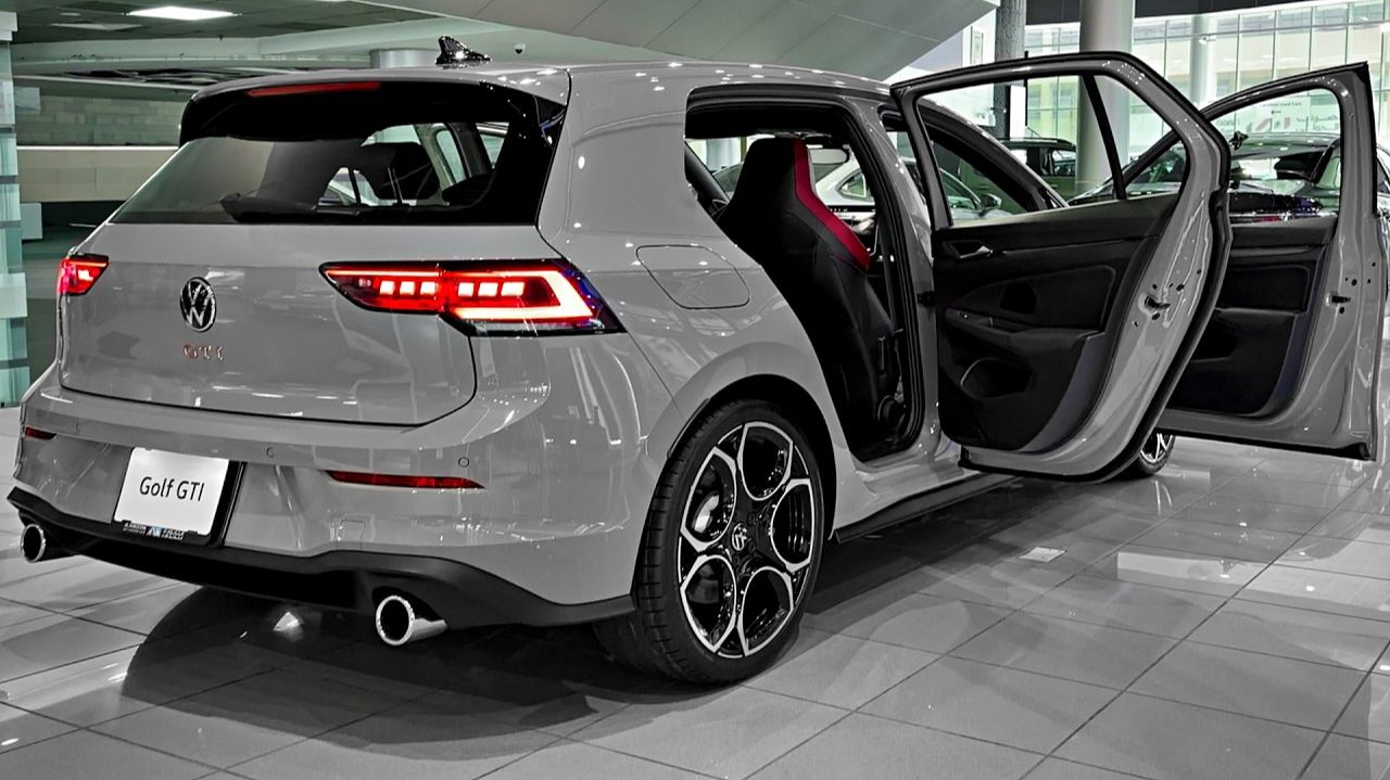 Volkswagen Golf GTI (2026) смотреть онлайн
