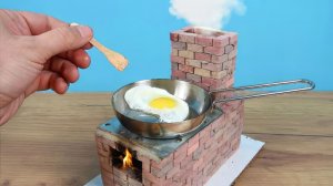 Как сделать настоящую мини печь из мини кирпичиков и пожарить яишницу