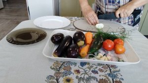 Пробежала по магазинам.Готовлю рагу из баклажанов.