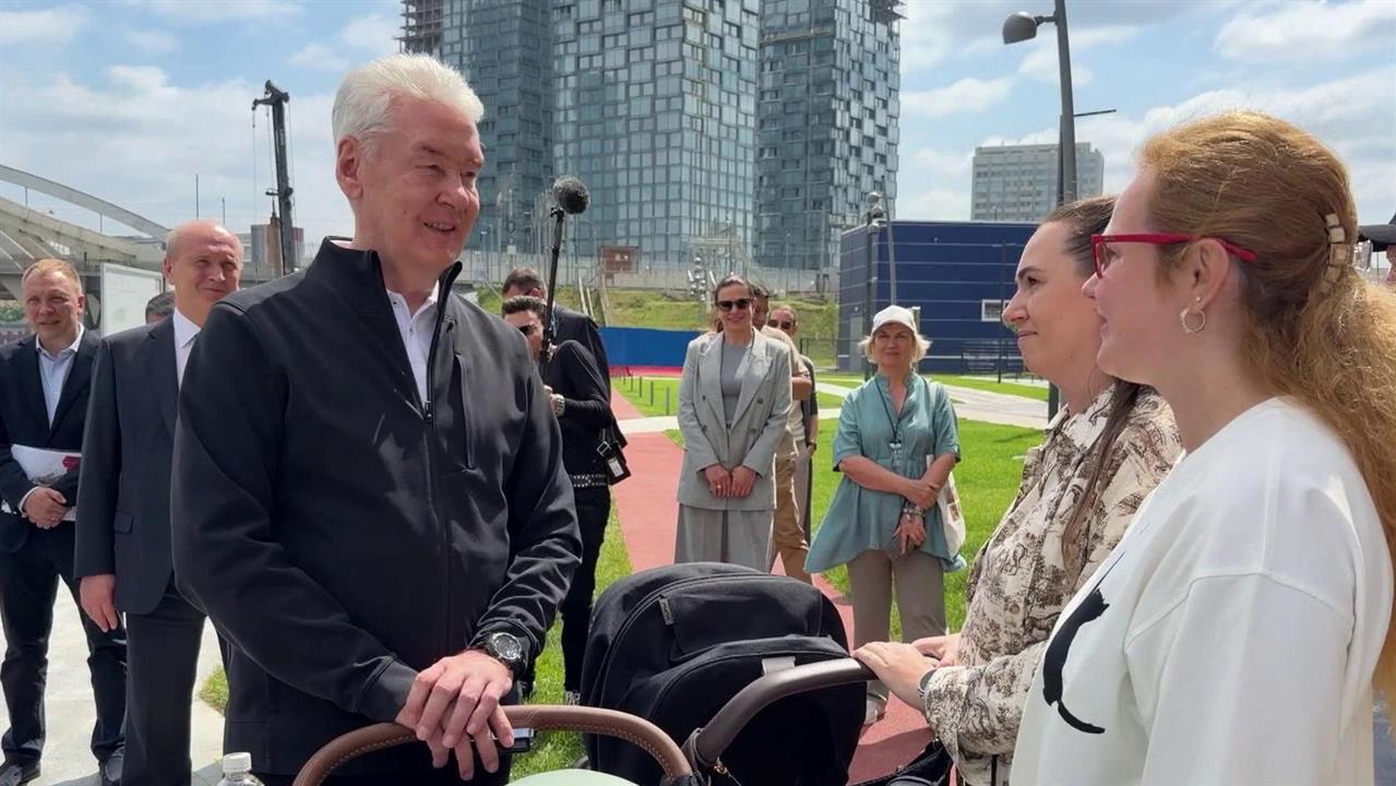 Сергей Собянин открыл новую набережную в Москве. смотреть онлайн
