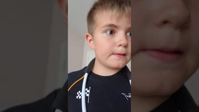 стрим смотреть онлайн