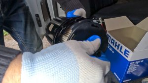 MAHLE /KNECHT KX387D Замена топливного фильтра Ford Transit 2.2 2021 .