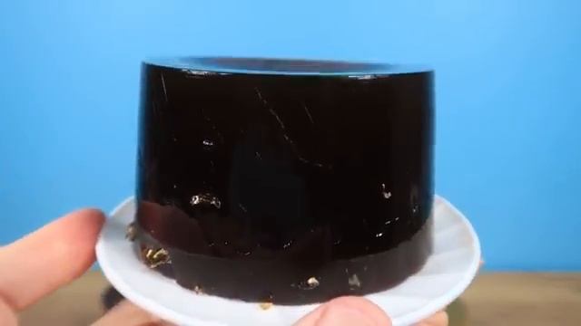 Какое желе вкуснее? Кола, Чай, Несквик,  Огурцы, Помидоры?