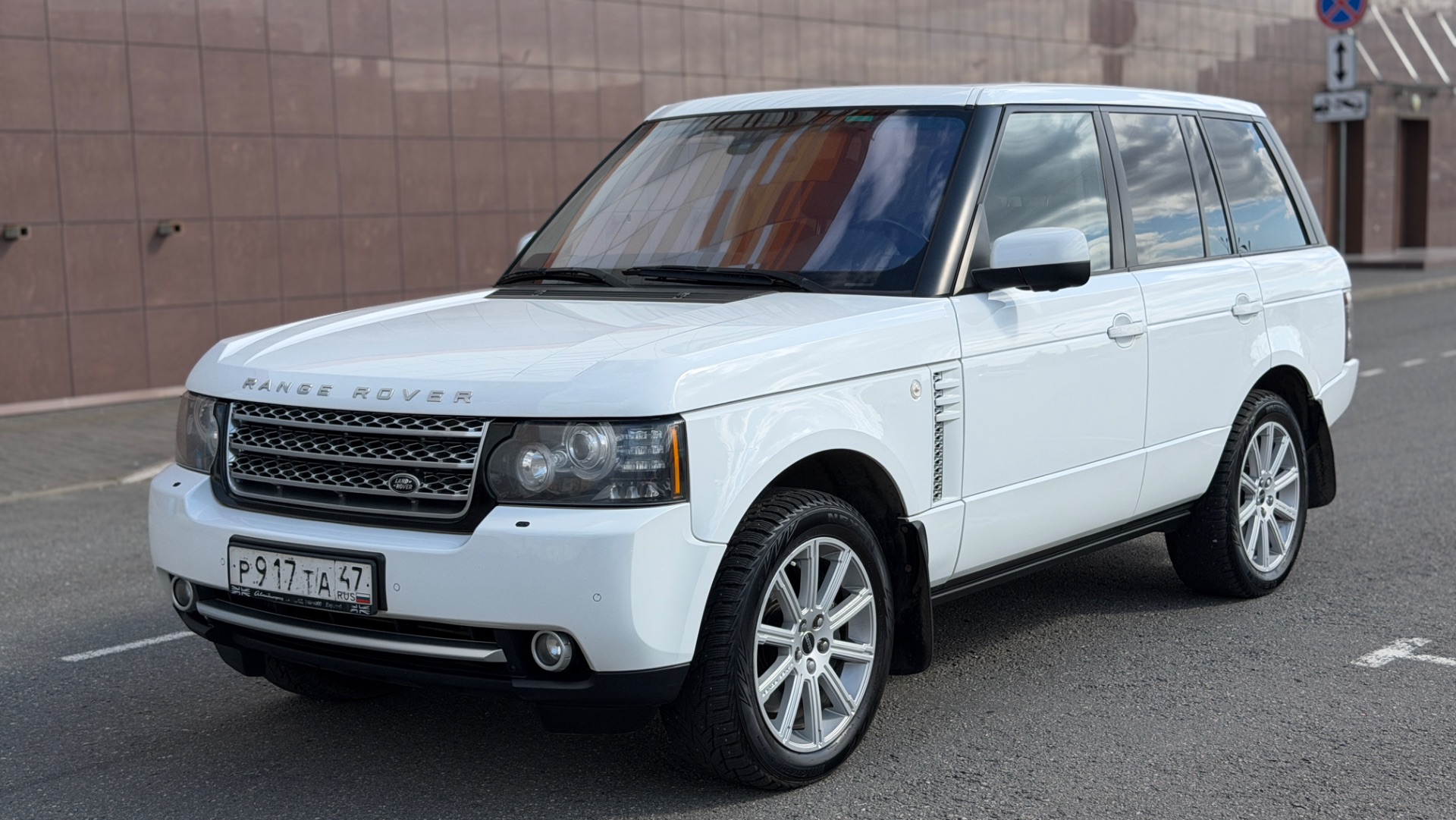 Range Rover Supercharged 5.0 смотреть онлайн