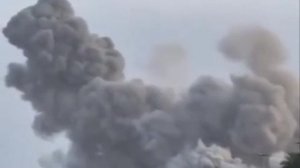 📹 Появились кадры утренних авиаударов США по иранскому городу Чабахар.