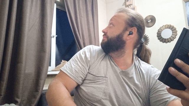 За окном в домике от добрых соседей ПОДВАЛ ИЛЬИЧА добрые и не очень комментарии смотреть онлайн