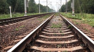 Грузовой поезд сошел с рельсов в Пермском крае