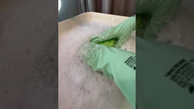 Асмр, все средства для пола 🫧🧽 #асмр#раковина#пена#cleantok смотреть онлайн