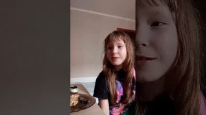 я после лагеря открываем шоколадное яйцо