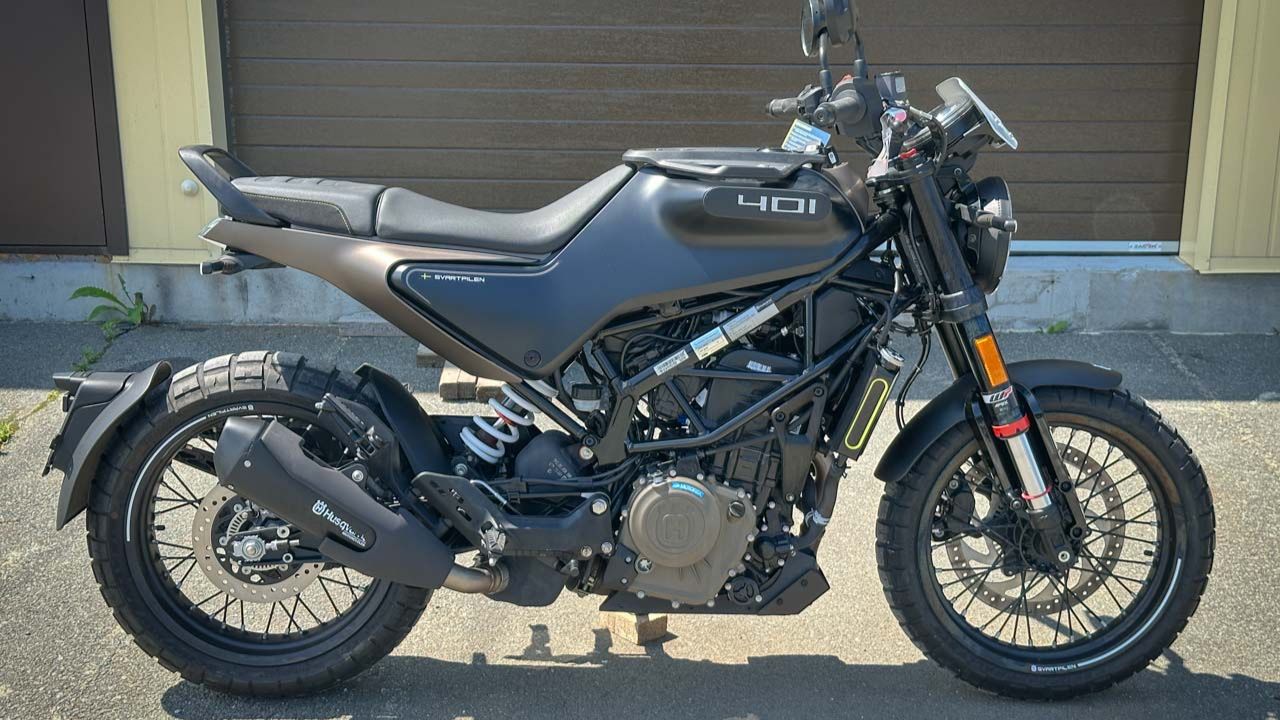 Husqvarna Svartpilen 401 - VBKJUJ40XNC218766 смотреть онлайн