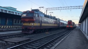 Поезда с утра до вечера на ст.Вологда-I: ВЛ80С, 2ЭС7, ЭП1М, ЧС4Т, ЭД9М/Т, ЧМЭ3, ЭП20, апрель 2022