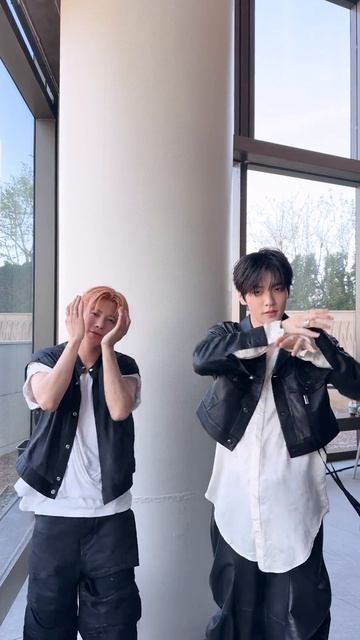 🤦♂️🤦♂️ #TXT  #Stick_With_You #StickWithYou