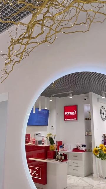 Погрузитесь в атмосферу Guinot, где французские традиции ухода встречаются с комфортом ✨