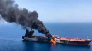 🚨 США заявили об атаке на нефтяной танкер, следовавший в иранский порт.

⚓ Центральное командование