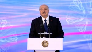 Лукашенко: И белорусы, и поляки, русские, украинцы находятся в зале! // Славянский базар-2026