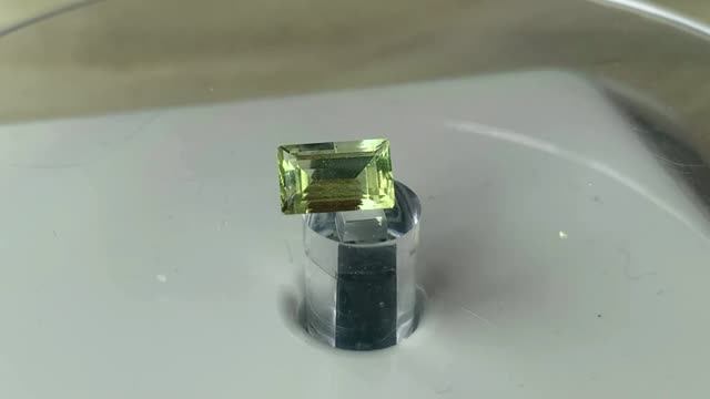 Гелиодор багет 5.4х8.6 мм