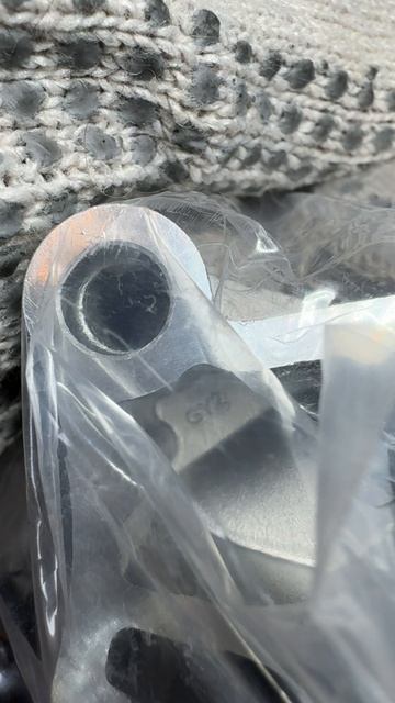 Автозапчасти 551 0273 10 - натяжитель цепи масляного насоса 551 0267 10 - натяжитель цепи ГРМ