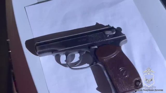 Сотрудники Госавтоинспекции в Махачкале обнаружили оружие у пассажира автомашины