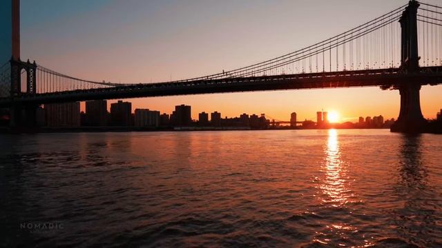 Утренняя прогулка на рассвете от Brooklyn Heights через Brooklyn Bridge Park с видом на Манхэттен смотреть онлайн
