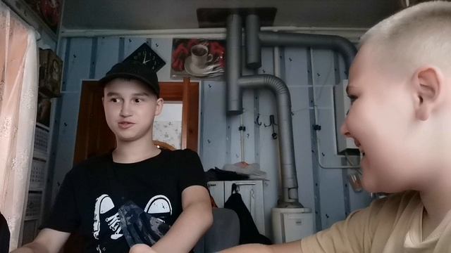 РОБОТ УСТРАИВВЕТСЯ НА РАБОТУ