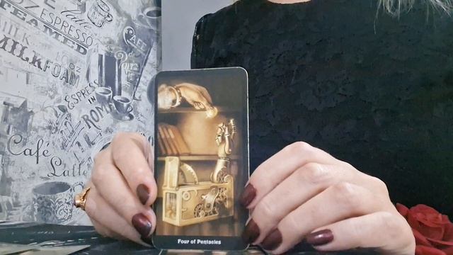 Что он осознал в разлуке с вами? Расклад Таро