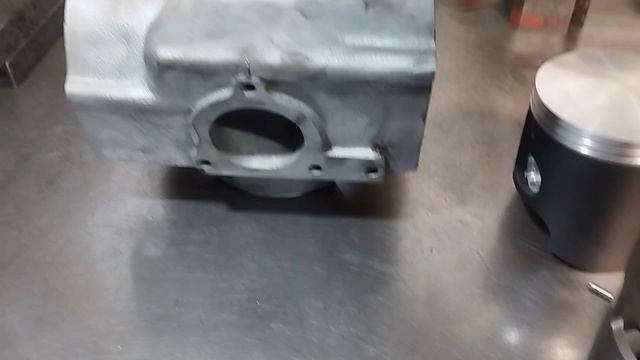 Гильзую цилиндр от мотоцикла Gas Gas Ec300