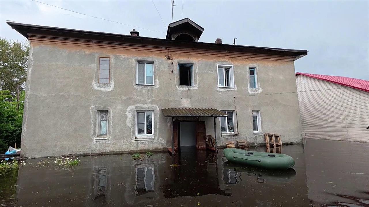 На Пермский край обрушились мощные ливни и шквалистый ветер смотреть онлайн