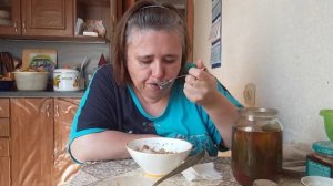Мукбанг.Гречка, и чай с домашними вкусными печеньками.