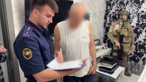 В Курске задержали подростка, который хотел вступить в террористическую организацию.