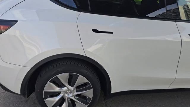 Tesla model Y смотреть онлайн