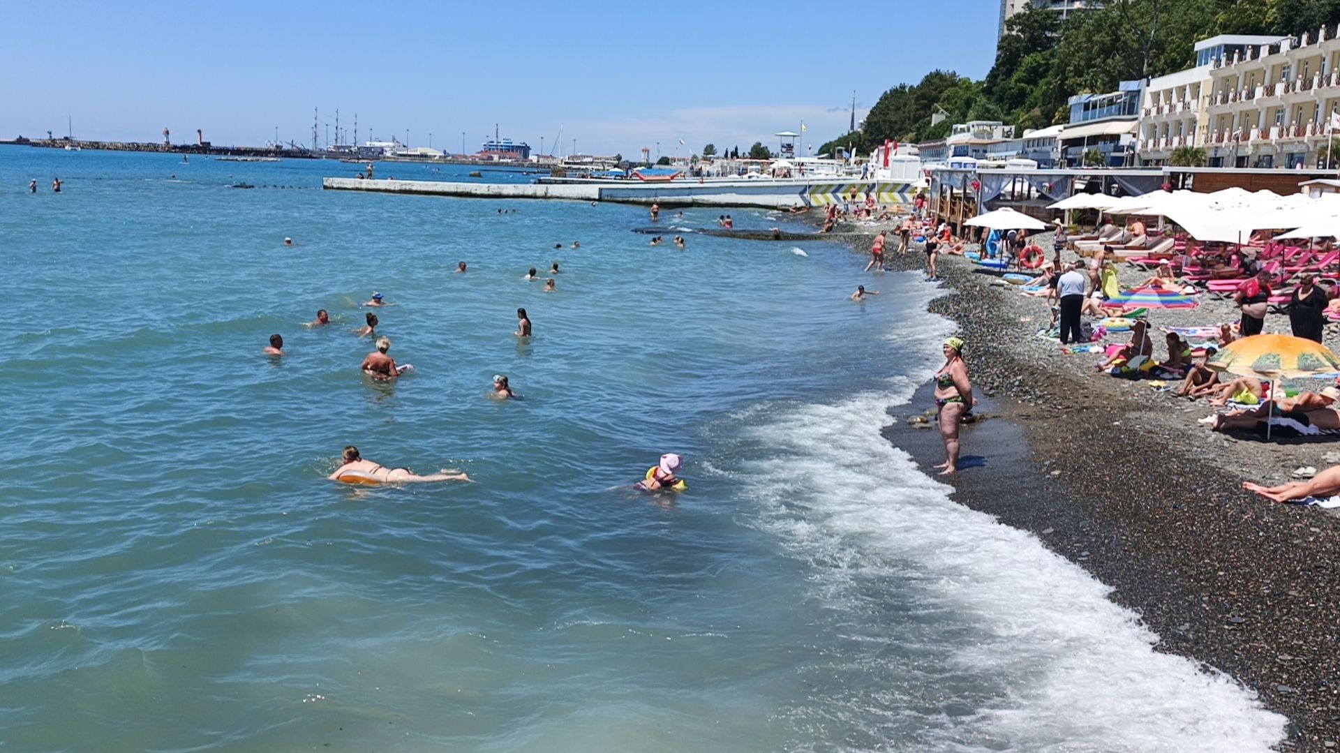СОЧИ СЕГОДНЯ 🔥16 ИЮЛЯ 2026✅ПЛЯЖИ ПОСЛЕ ПОТОПА🏖️ОБСТАНОВКА НА КУРОРТЕ,СИРЕНЫ,ЦЕНЫ✅ОТДЫХ В СОЧИ 2026 смотреть онлайн