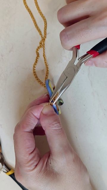 Кулон из полимерной глины