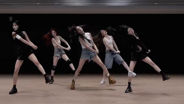 Hit'Em - Meovv dance practice (mirrored) смотреть онлайн