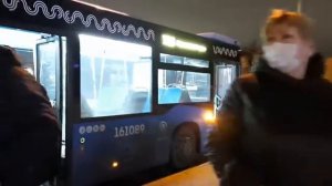 Автобус Нефаз-5299-40-52(161089) следует по маршруту 703