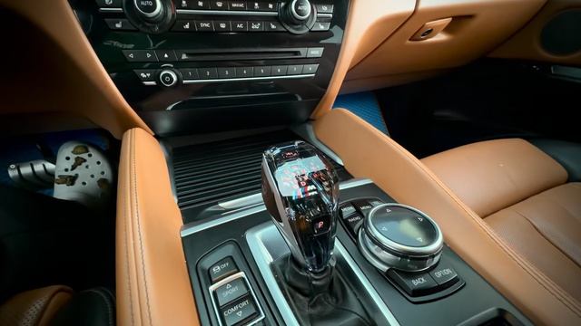 BMW X6 2014 4.4 128ткм пробег в отличном состоянии!